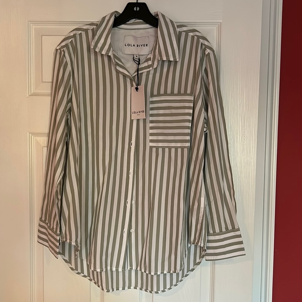 Woman’s Taylor shirts Lola River